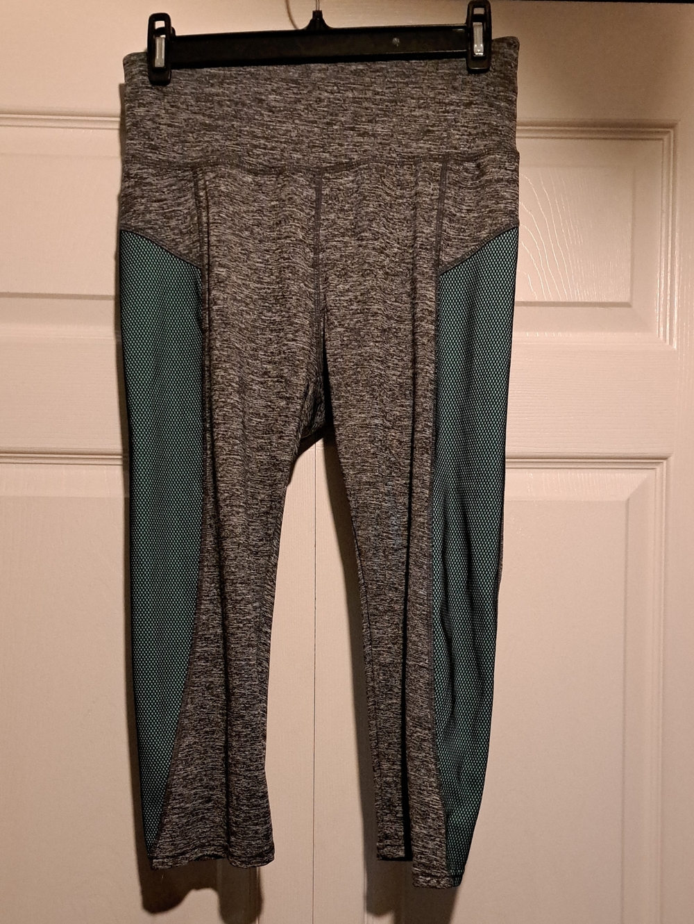 🧩ITZON-Heather Gray Athletic Leggings with Teal Side Panels Like New